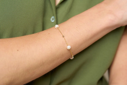 Fine Chain Bracelet w/ Cultured Freshwater Pearls & Gold Beads - 200