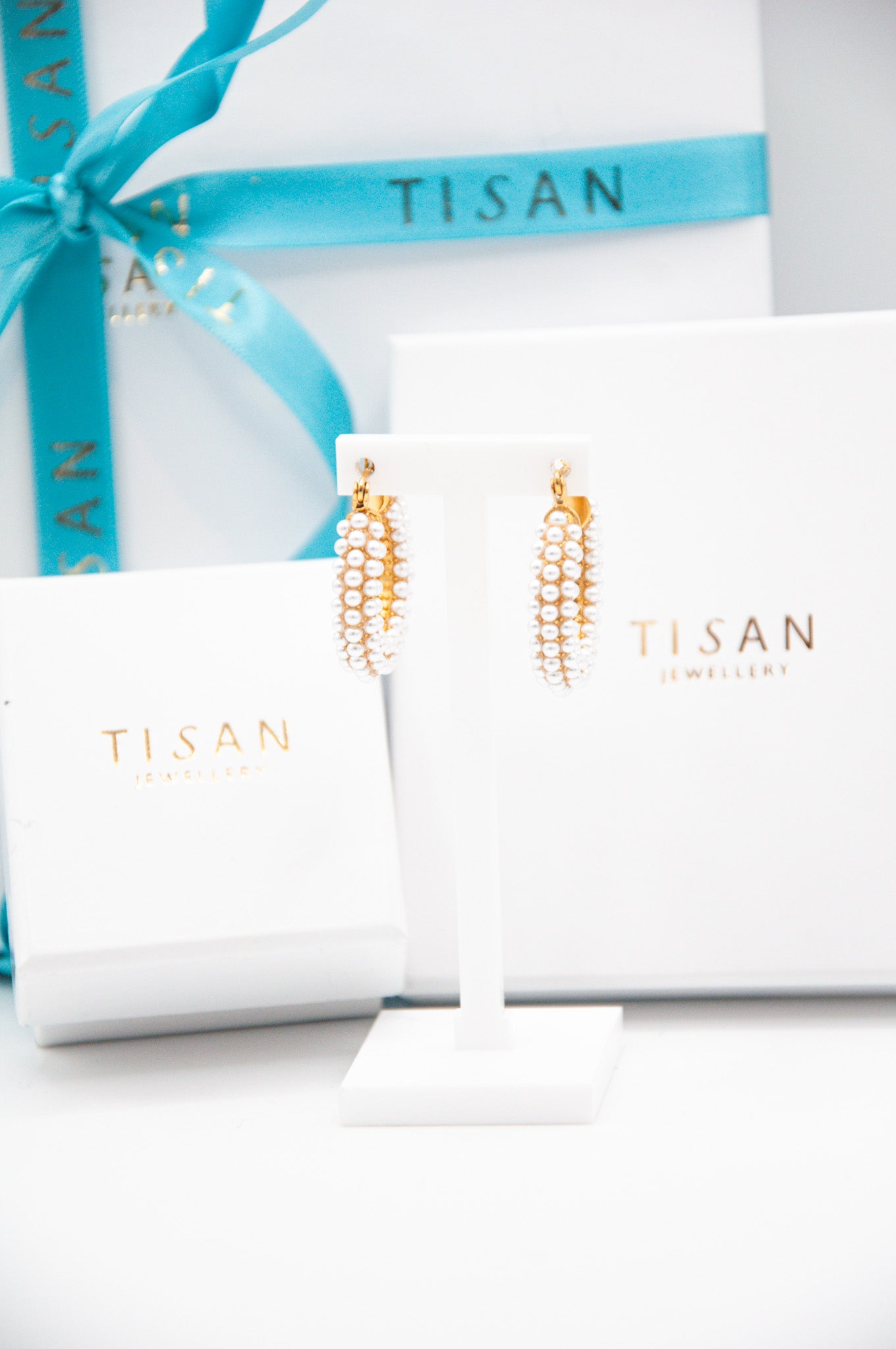 Chunky Hoop Earrings with Tiny Pearls - 023