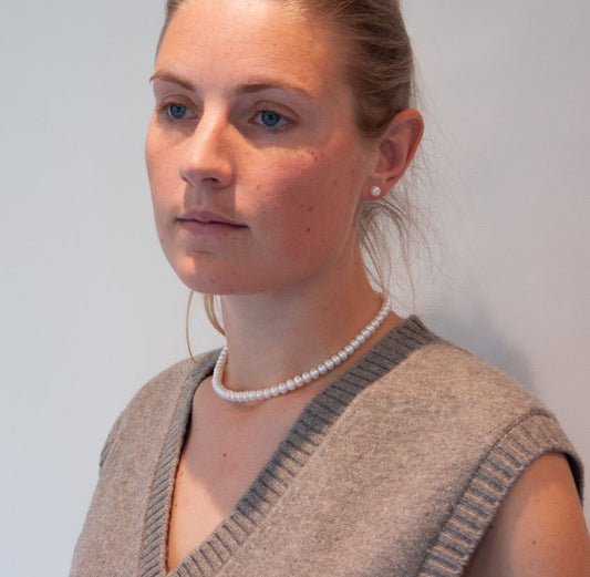 Button Pearl Studs - 7mm - 024