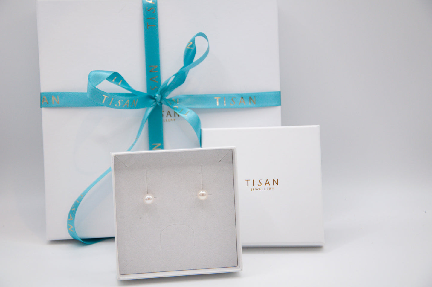 Button Pearl Studs - 7mm - 024