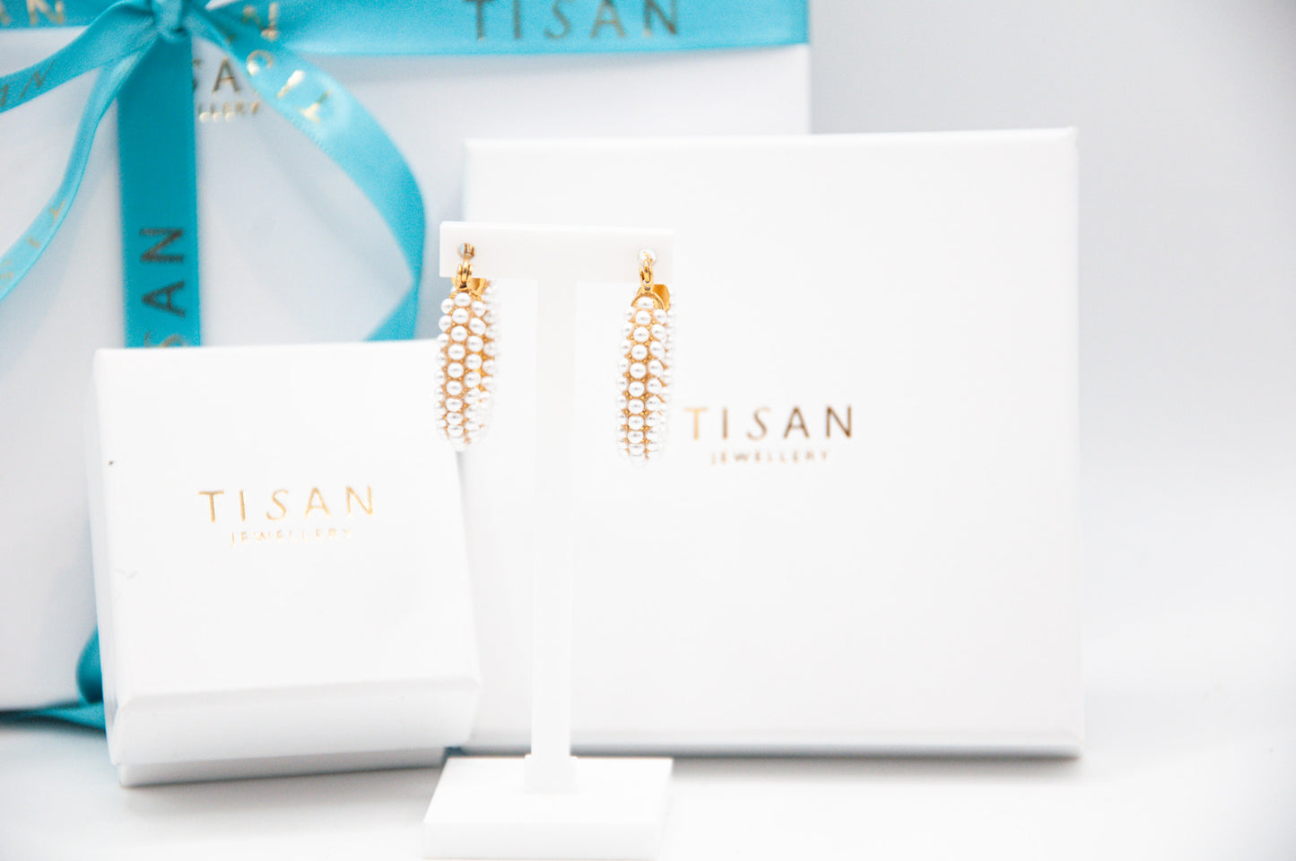 Chunky Hoop Earrings with Tiny Pearls - 023